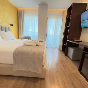 Hotel The Queen's Lion Premium